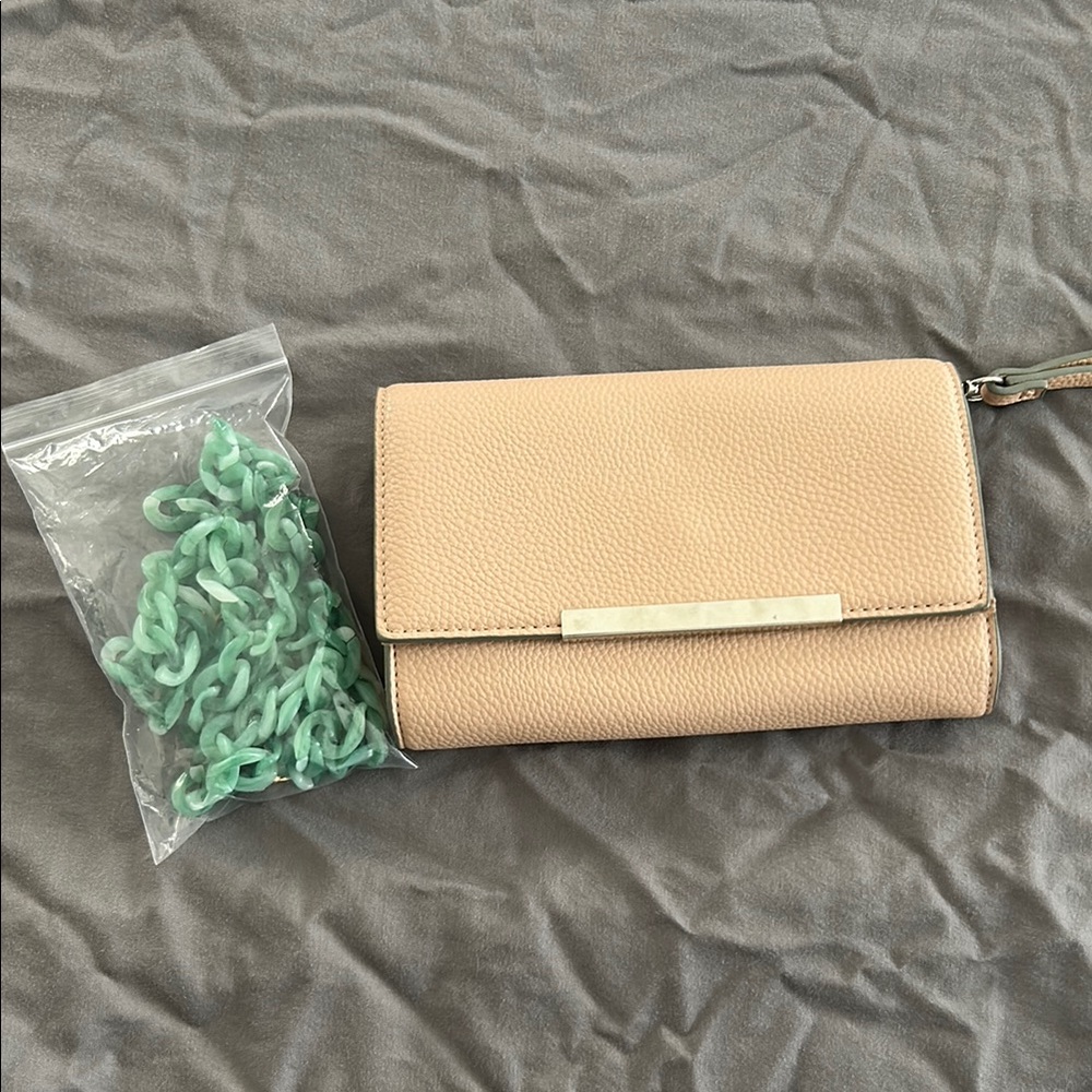 Elegant Tan Leather Women's Crossbody